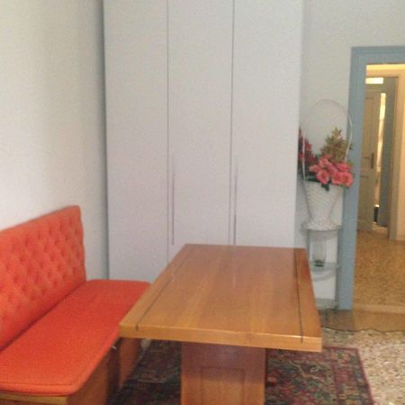 Guest House Loredana Venice Exterior photo